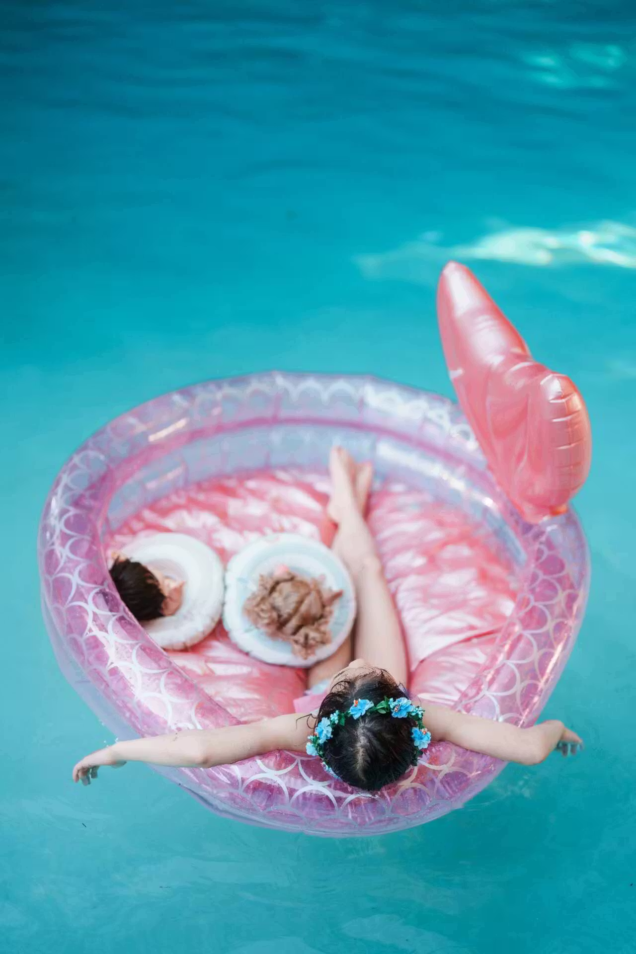 Pool setting